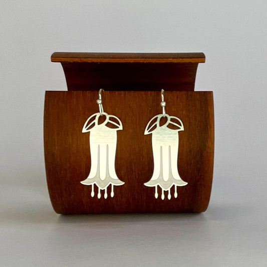 Go Do Good Hook Earrings - Native Fuchsia