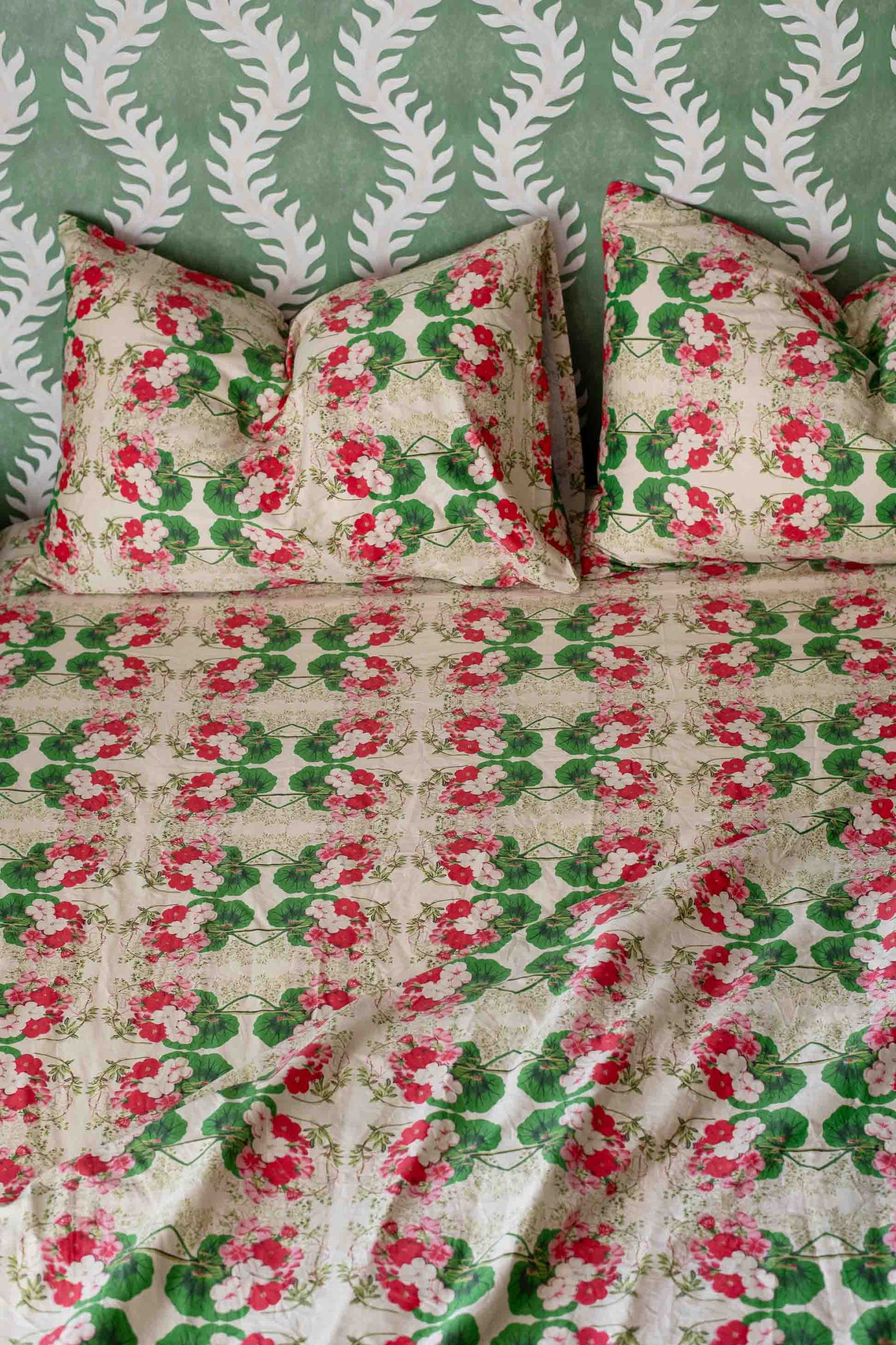 Lazybones Organic Cotton Sheet Set - Pelargonium