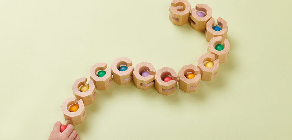 Geni Toys Wooden Connectable Chain Cobit - 18 Pieces