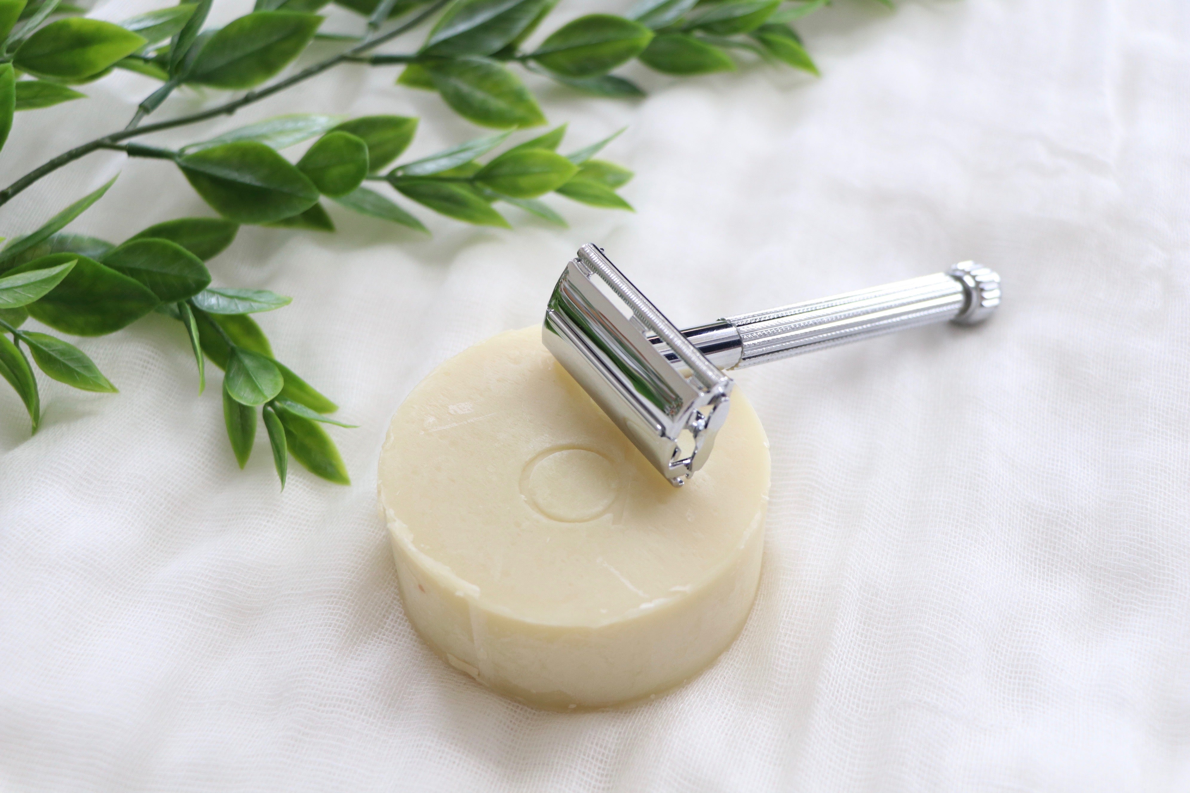 How to Use a Safety Razor to Avoid Nicks and Reduce Plastic Waste