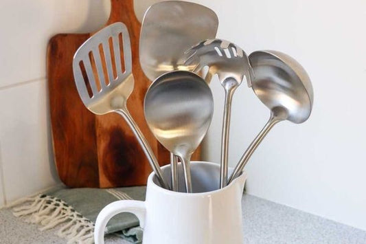 What Utensils Are Safe to Use in the Kitchen Instead of Plastic?