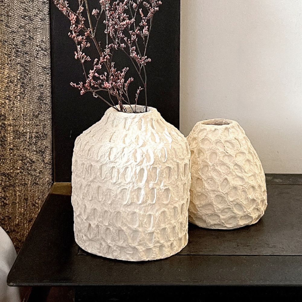 Matteurs Cotton Stone Vase - Tear (leaf texture)