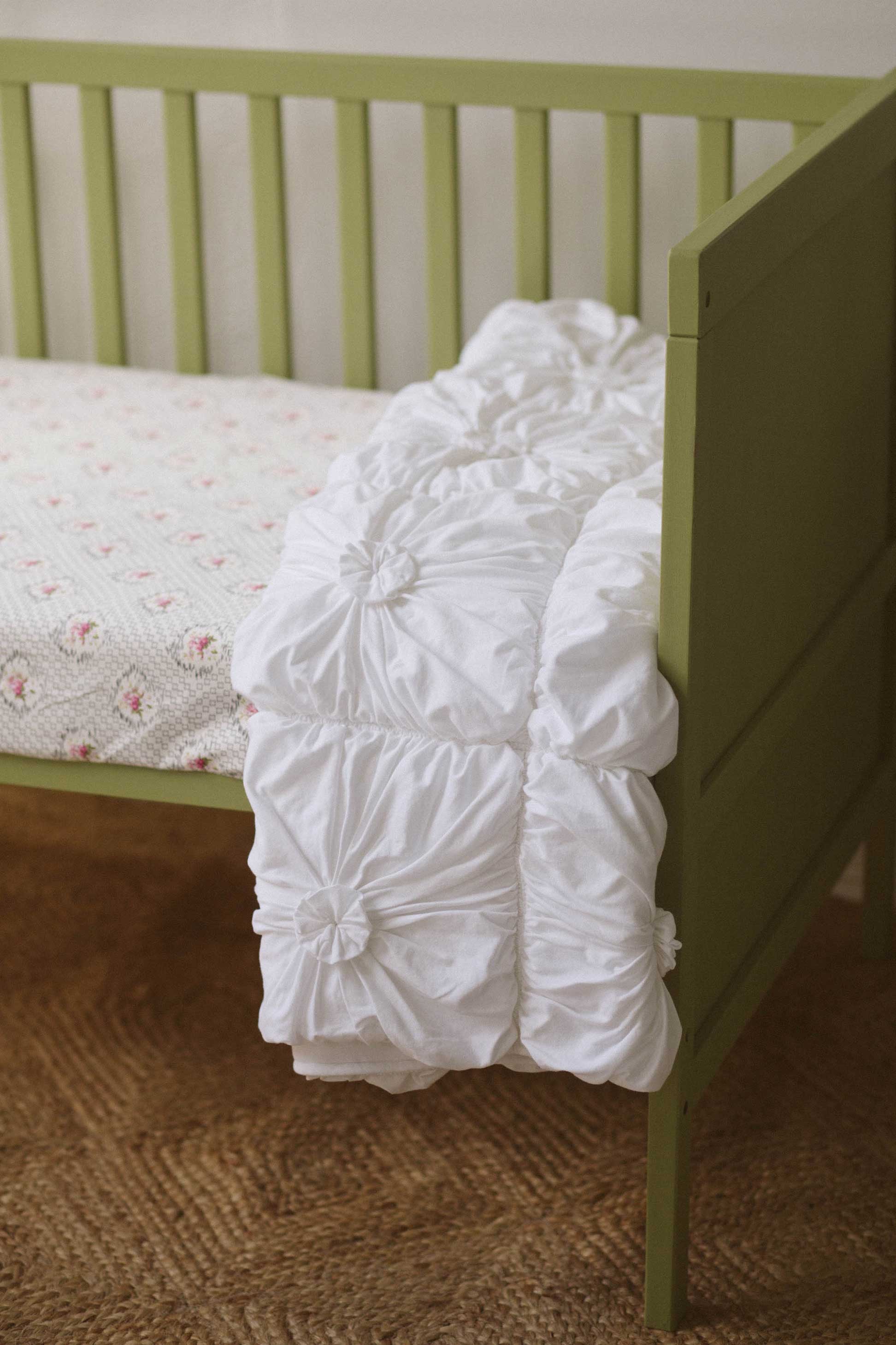 Lazybones Organic Cotton Cot Quilt - White